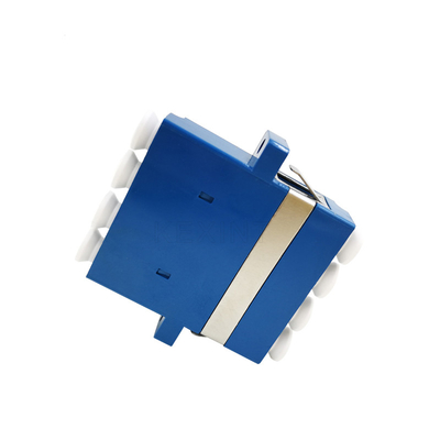 Azul del sistema de la comunicación FTTH del LC de la base del adaptador 4 de la fibra óptica del excelente rendimiento