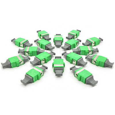 Adaptadores MPO de la fibra óptica del verde del solo modo pequeños a APC sin el reborde