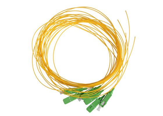 Vuelta óptica 65dB del solo modo SC/APC G657A2 0.9m m de la coleta del cordón de remiendo de la fibra amarilla