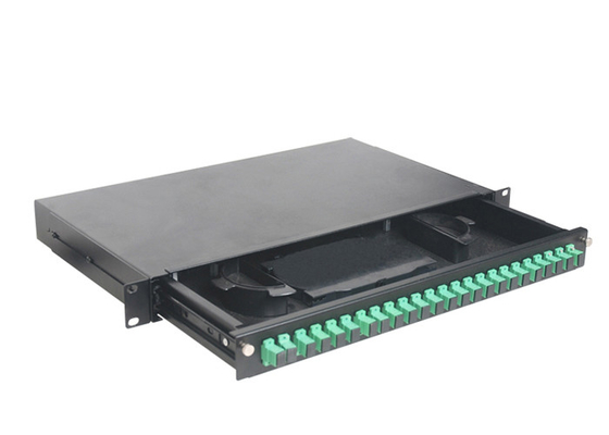 1U tipo portuario resistencia del cajón del panel de remiendo de la fibra óptica del estante del SC APC Rj45 24 de aceite