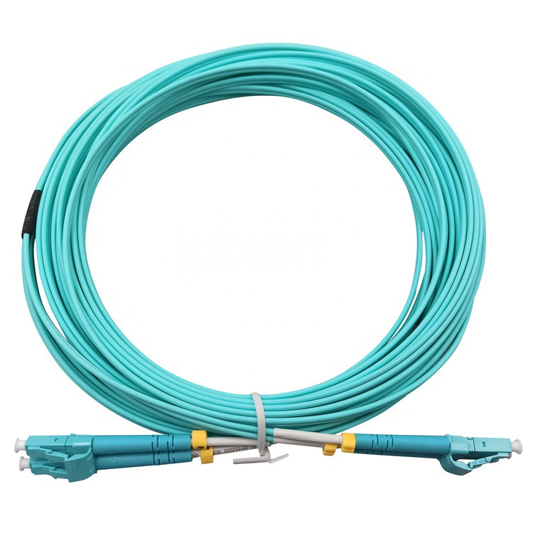 Cable FTTH del remiendo de la fibra óptica de OM3 LC UPC LSZH con varios modos de funcionamiento