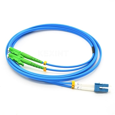 Duplex a una cara SM milímetro de la fibra óptica de FTTH E2000 APC-LC UPC del cable acorazado del remiendo